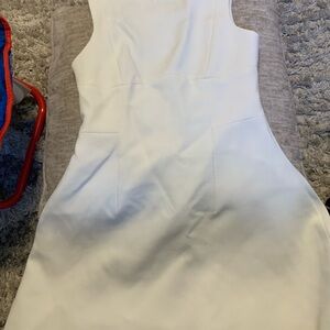 Elegant White Sleeveless Dress
